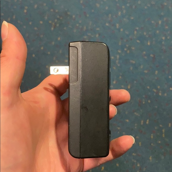 Charger - Picture 3 of 4